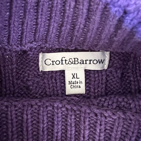 Gorgeous purple w/ bottom detail in neck 💜💜💜 - Picture 3 of 5